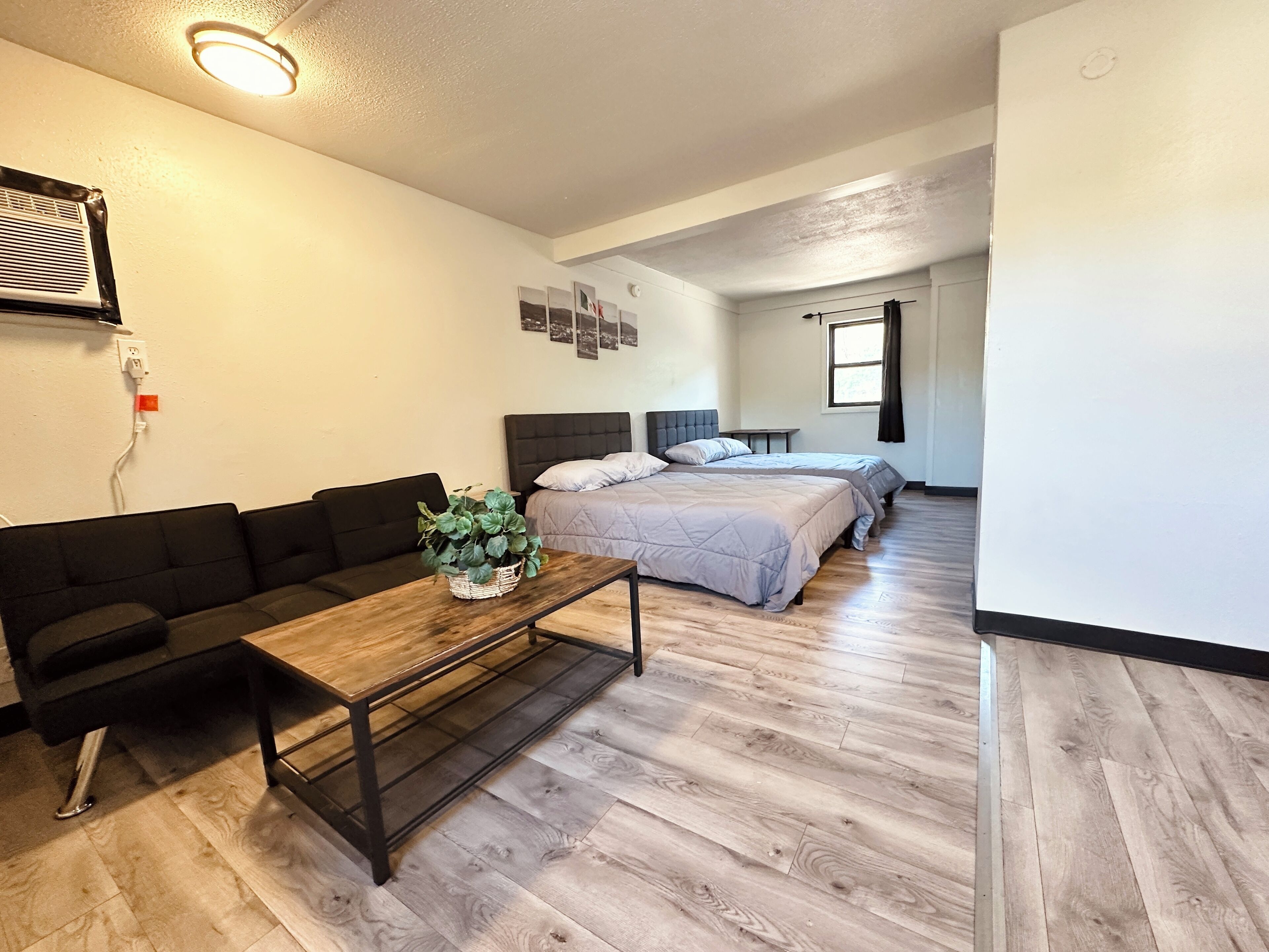 Free WiFi, bed sheets