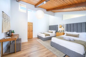 3 bedrooms, desk, iron/ironing board, travel cot