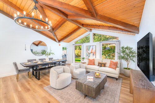 Sedona Family Retreat with Stargazing Yard, Sauna & Trails Nearby