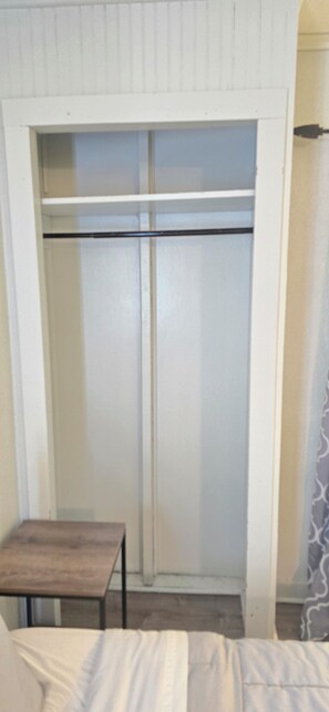 Wi-fi (inkludert) og sengetøy