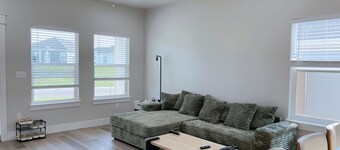 10 min to Casino, brand new 2b/1b single home 2025