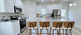 10 min to Casino, brand new 2b/1b single home 2025