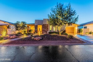 المنشأة من الخارج