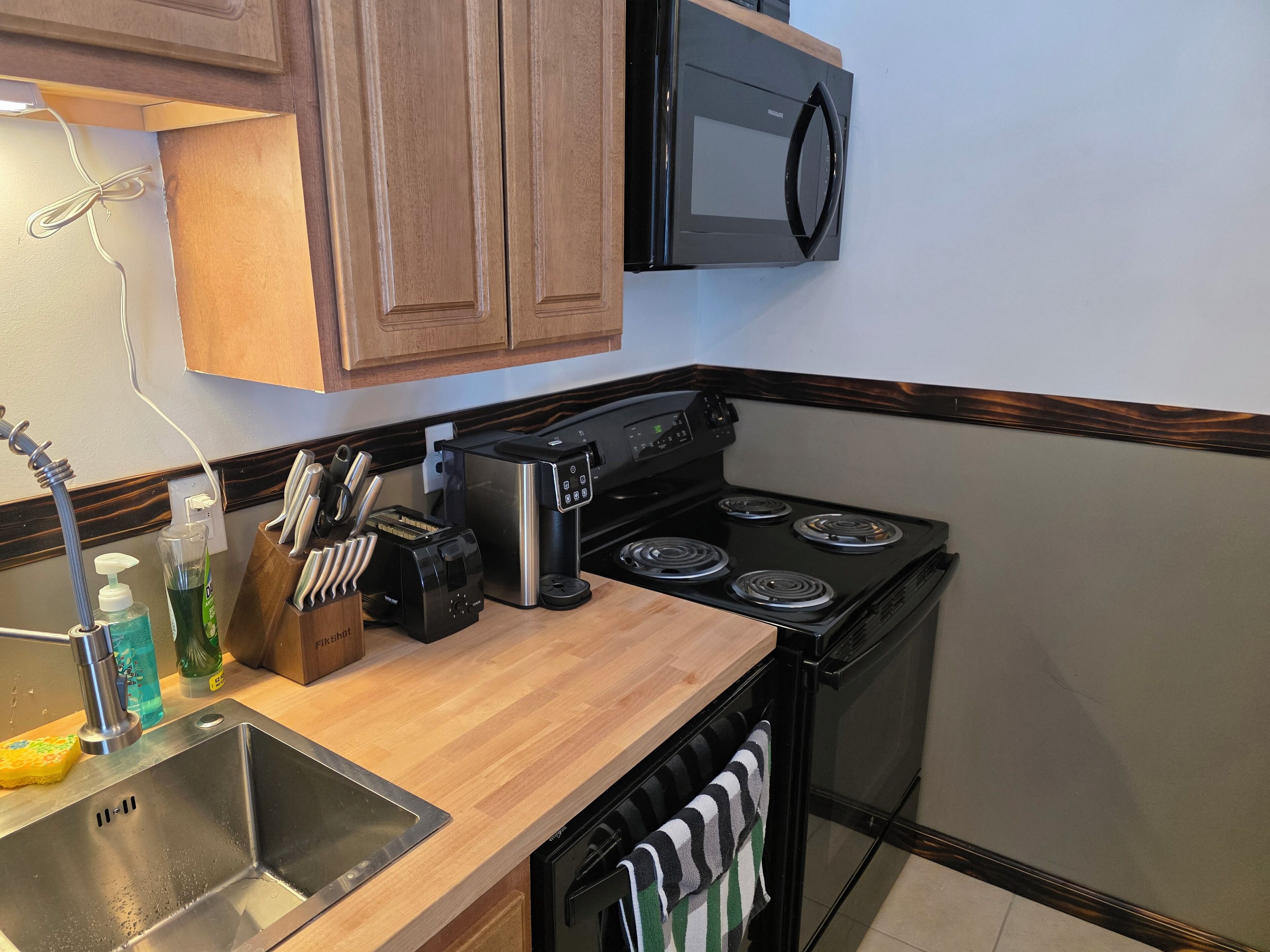 Microwave, oven, stovetop, dishwasher