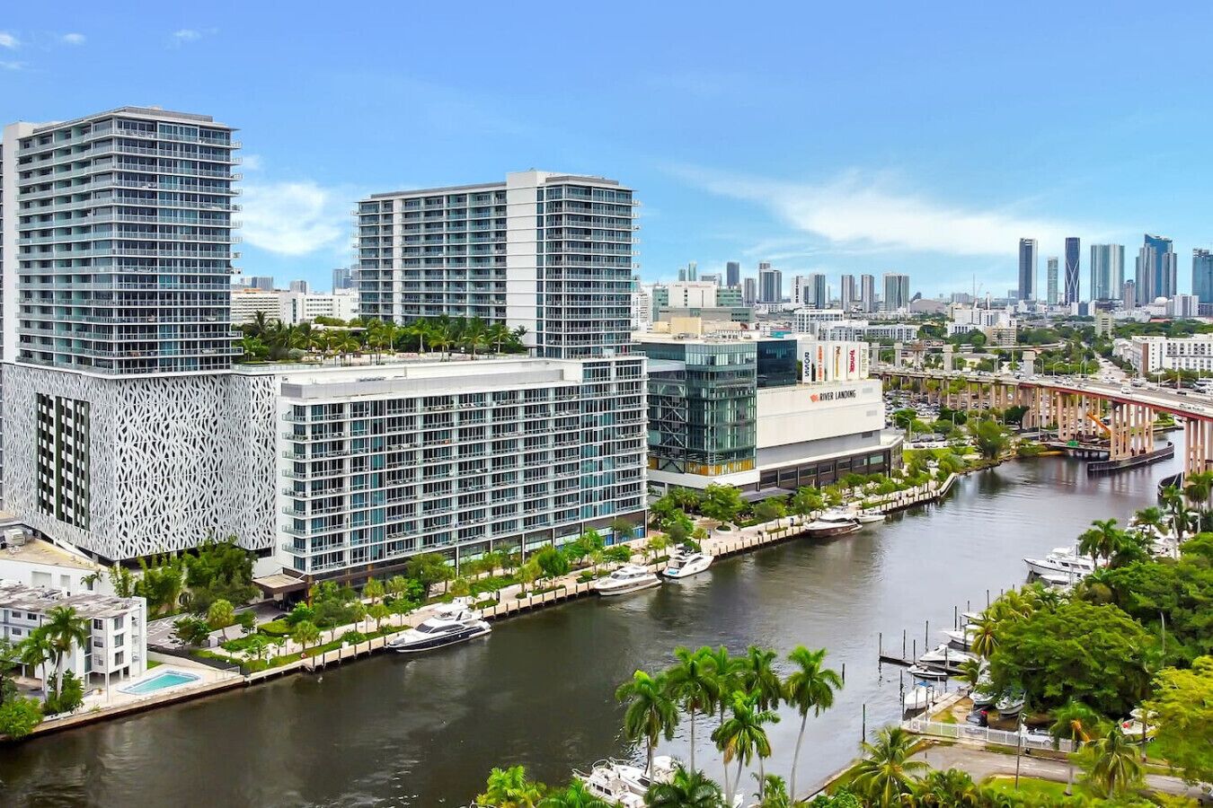 المنشأة من الخارج