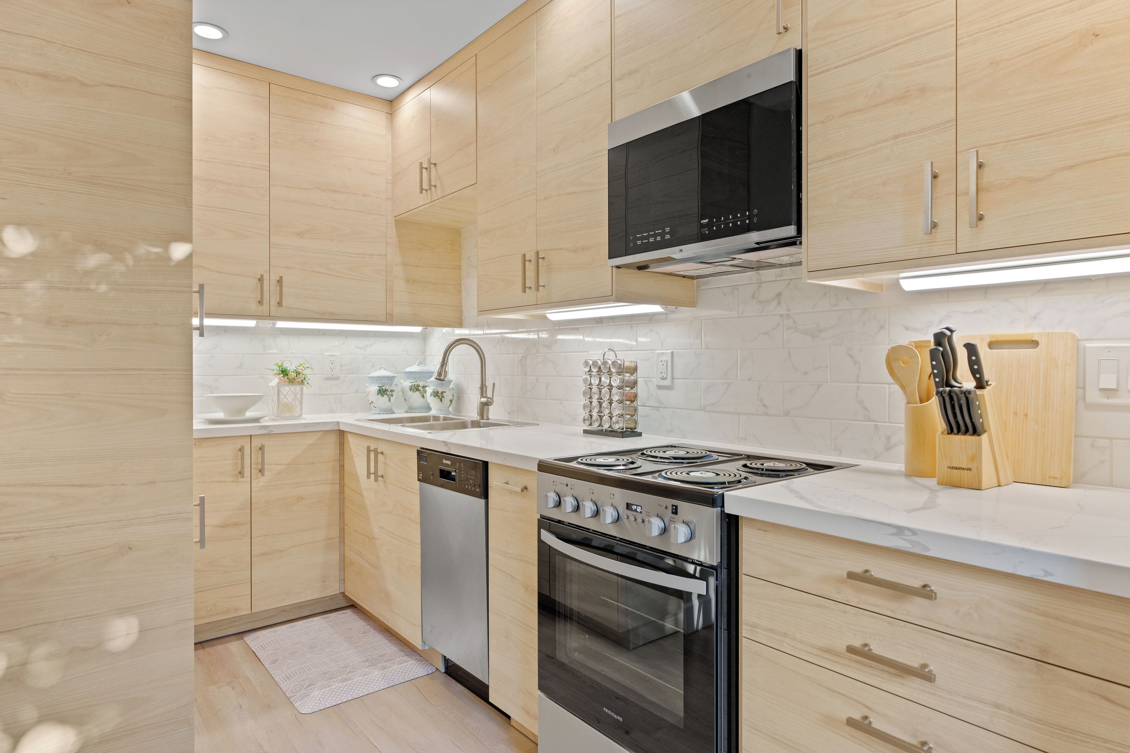 Microwave, oven, stovetop, dishwasher