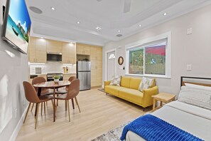 Interior - Stylish and cozy guest suite (Antelope)