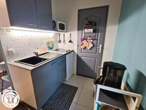 Réfrigérateur, micro-ondes