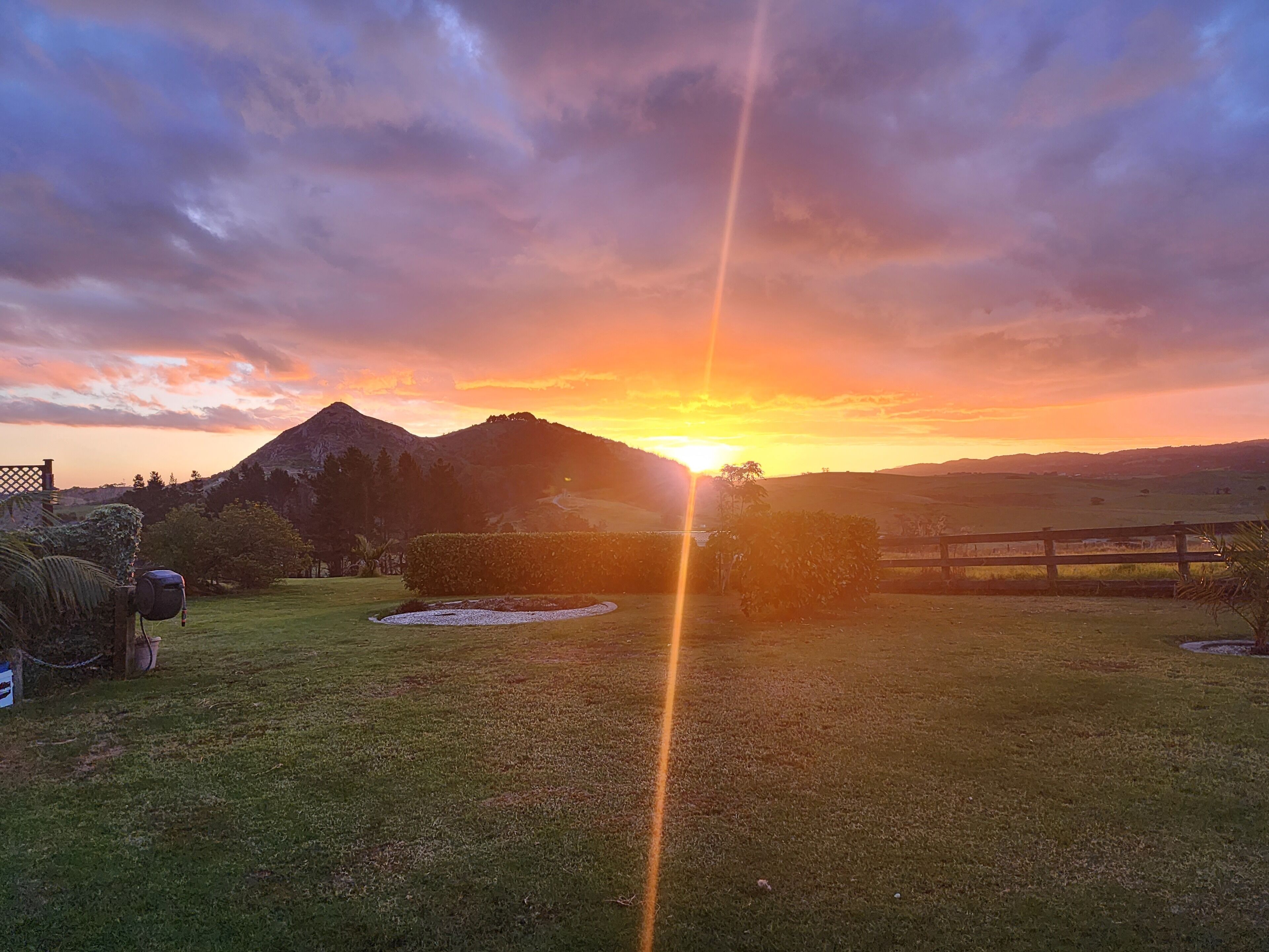 المنطقة المحيطة بالمنشأة