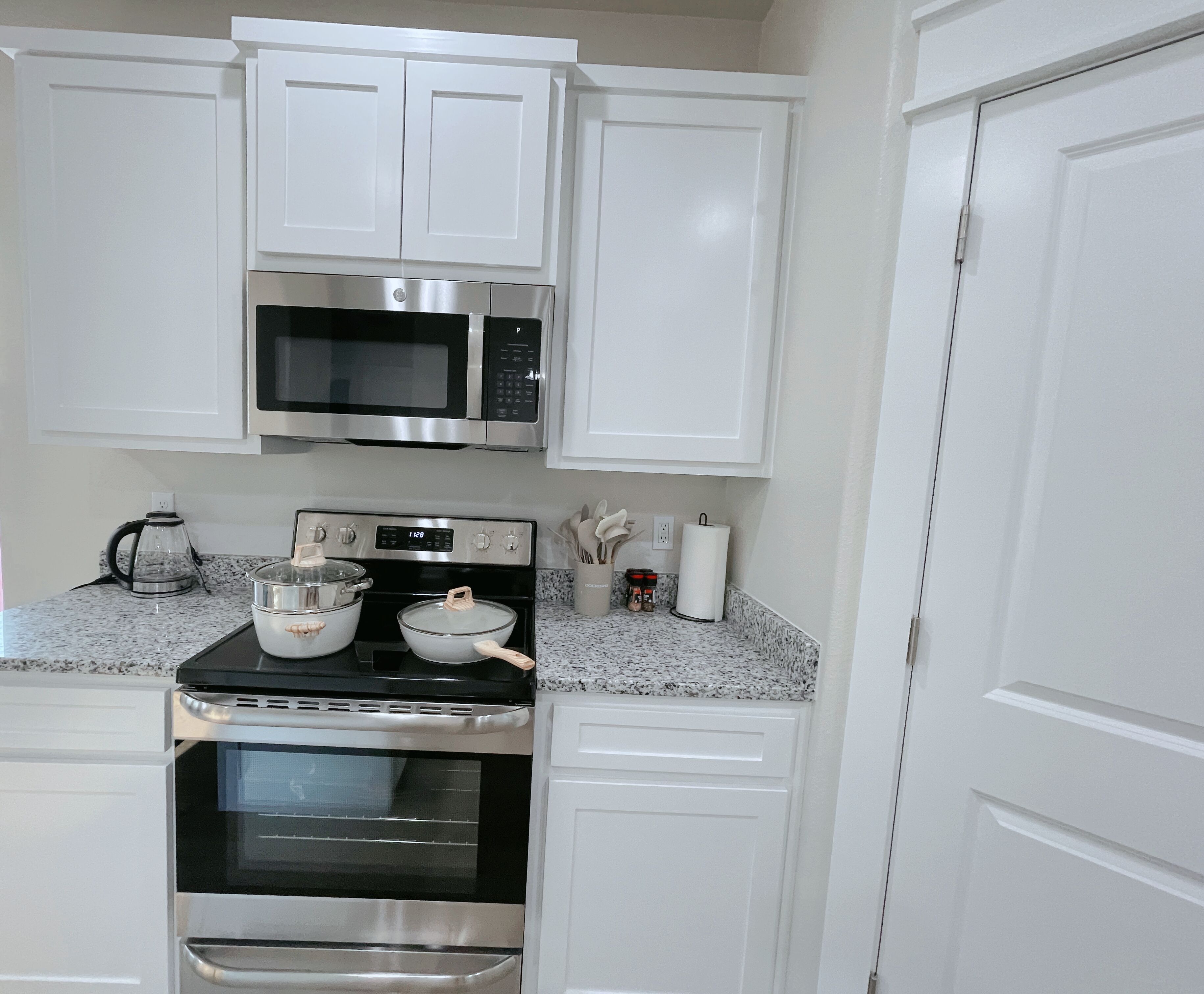 Microwave, oven, stovetop, dishwasher