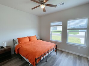 2 bedrooms, iron/ironing board, WiFi, bed sheets