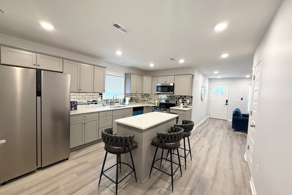 Microonde, forno, piano cottura, lavastoviglie