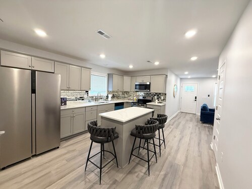 Bright, Cozy & Convenient – Minutes from UAB, Airport and Downtown Fun!