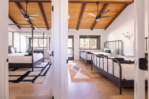 New! Bearadise ~Walk to Convention Center