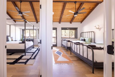 New! Bearadise ~Walk to Convention Center