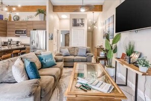 TV, fireplace
