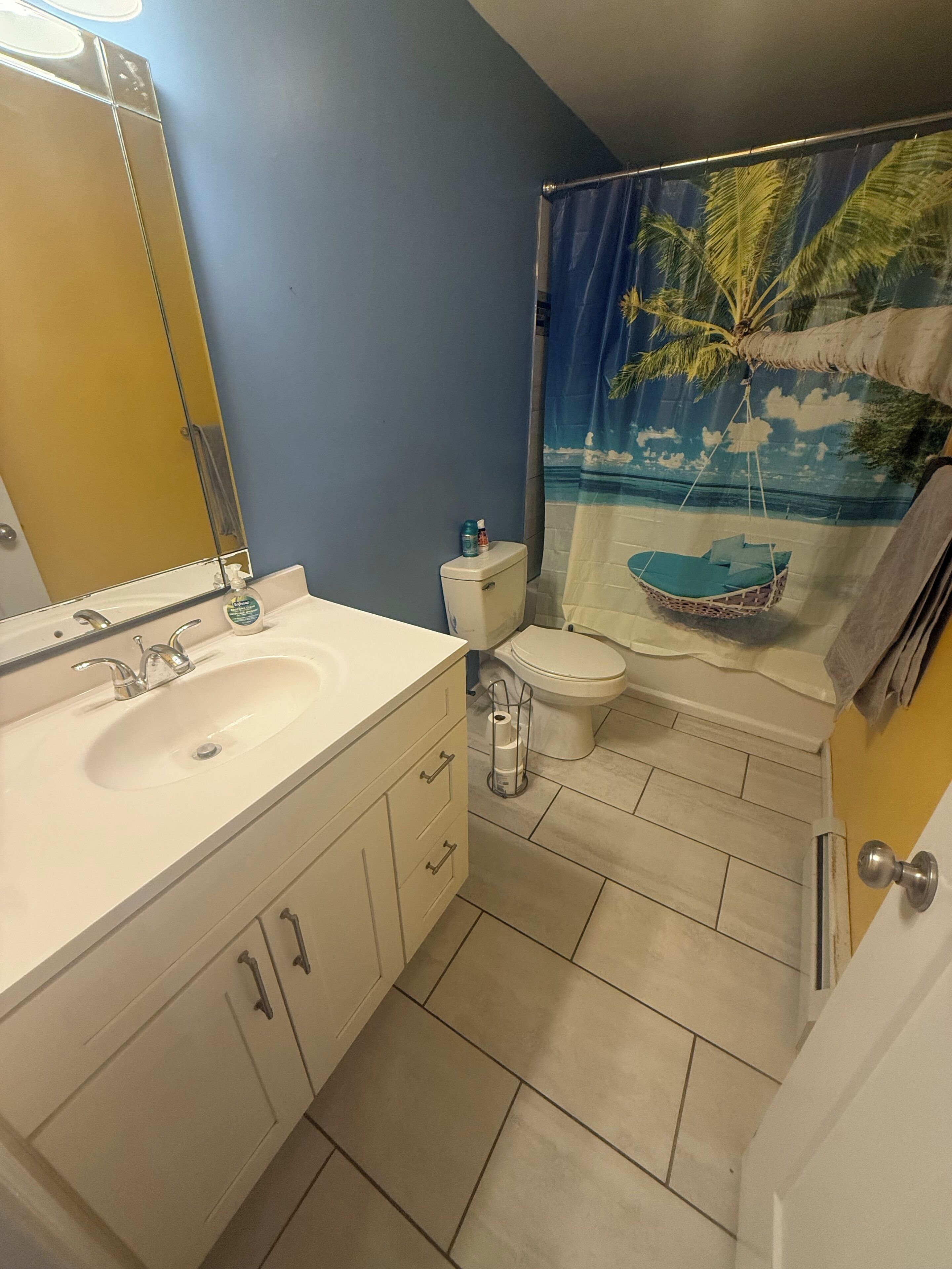 タオル、石鹸、トイレットペーパー