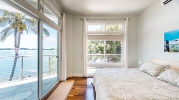 3 dormitoris, planxa i posts de planxar, wifi i roba de llit