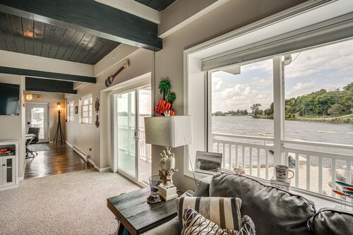 Lakefront Condo w/ Beach Access in Campbellsport!