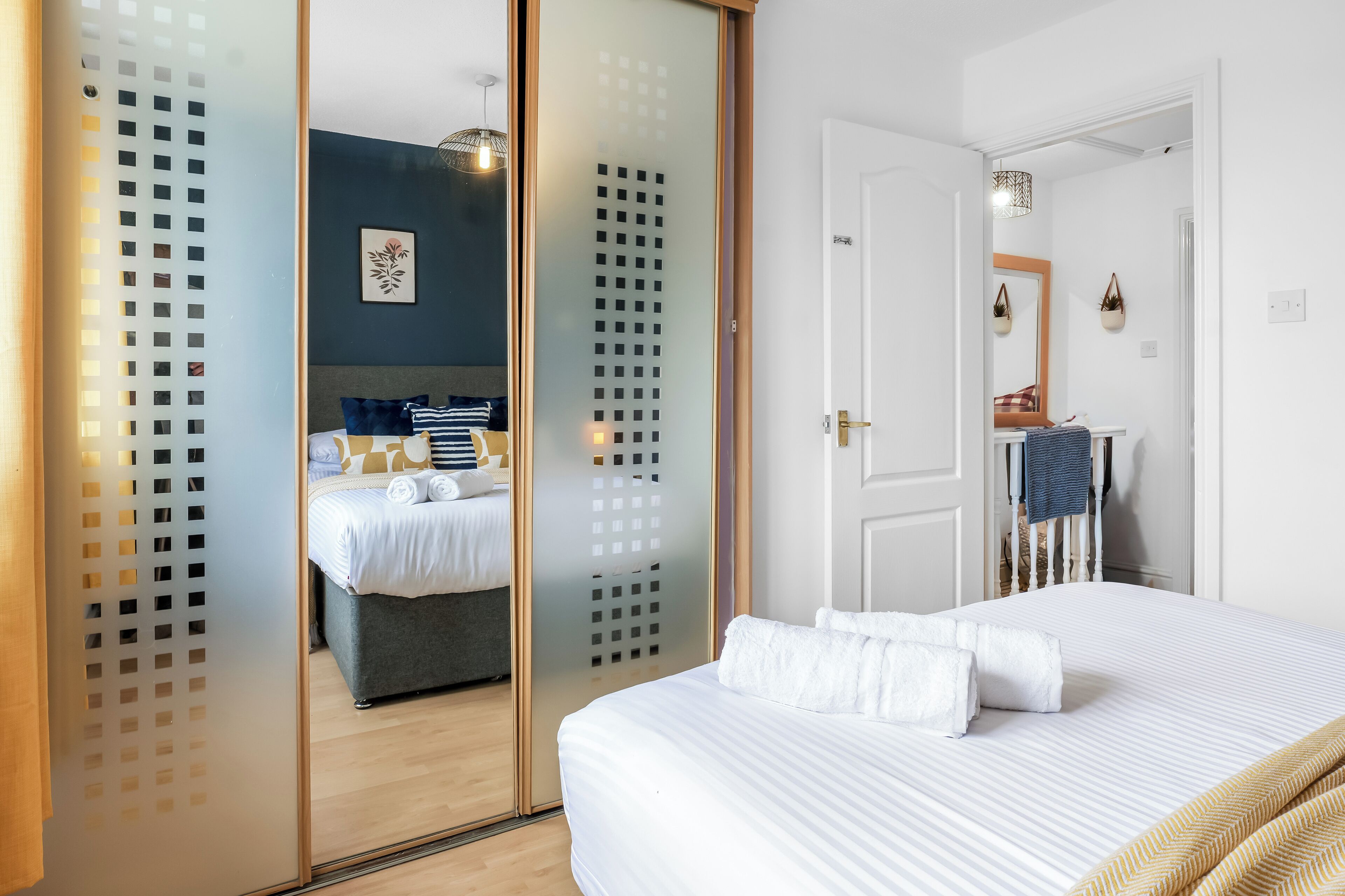 2 soverom, strykejern/-brett, wi-fi (inkludert) og sengetøy