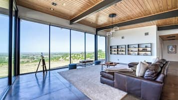 Casa, várias camas, acesso à piscina, vista para a piscina (151 Miller Cox) | Vista do quarto