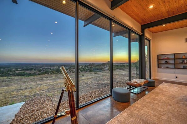 Casa, várias camas, acesso à piscina, vista para a piscina (151 Miller Cox) | Parte interna