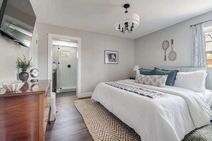 8 habitaciones, decoración personalizada y muebles diferentes 