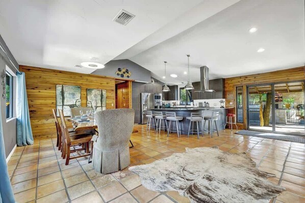 獨棟房屋, 多張床, 可使用泳池, 泳池景觀 (1605 Lone Man Cmb) | 私人廚房