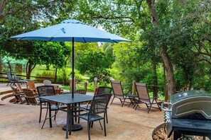 Tempat makan outdoor