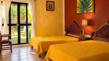 3 bedrooms, iron/ironing board, WiFi (free), bed sheets