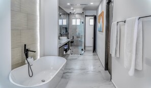 Shower, towels