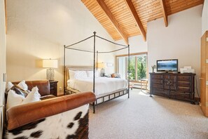 4 bedrooms, iron/ironing board, travel crib, free WiFi