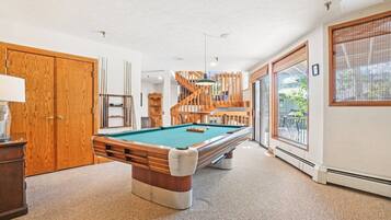 غرفة الألعاب