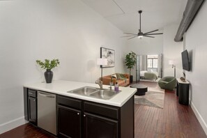 Interior - Luxury Apartment on Front St | Walk to the Riverwalk! (Wilmington)