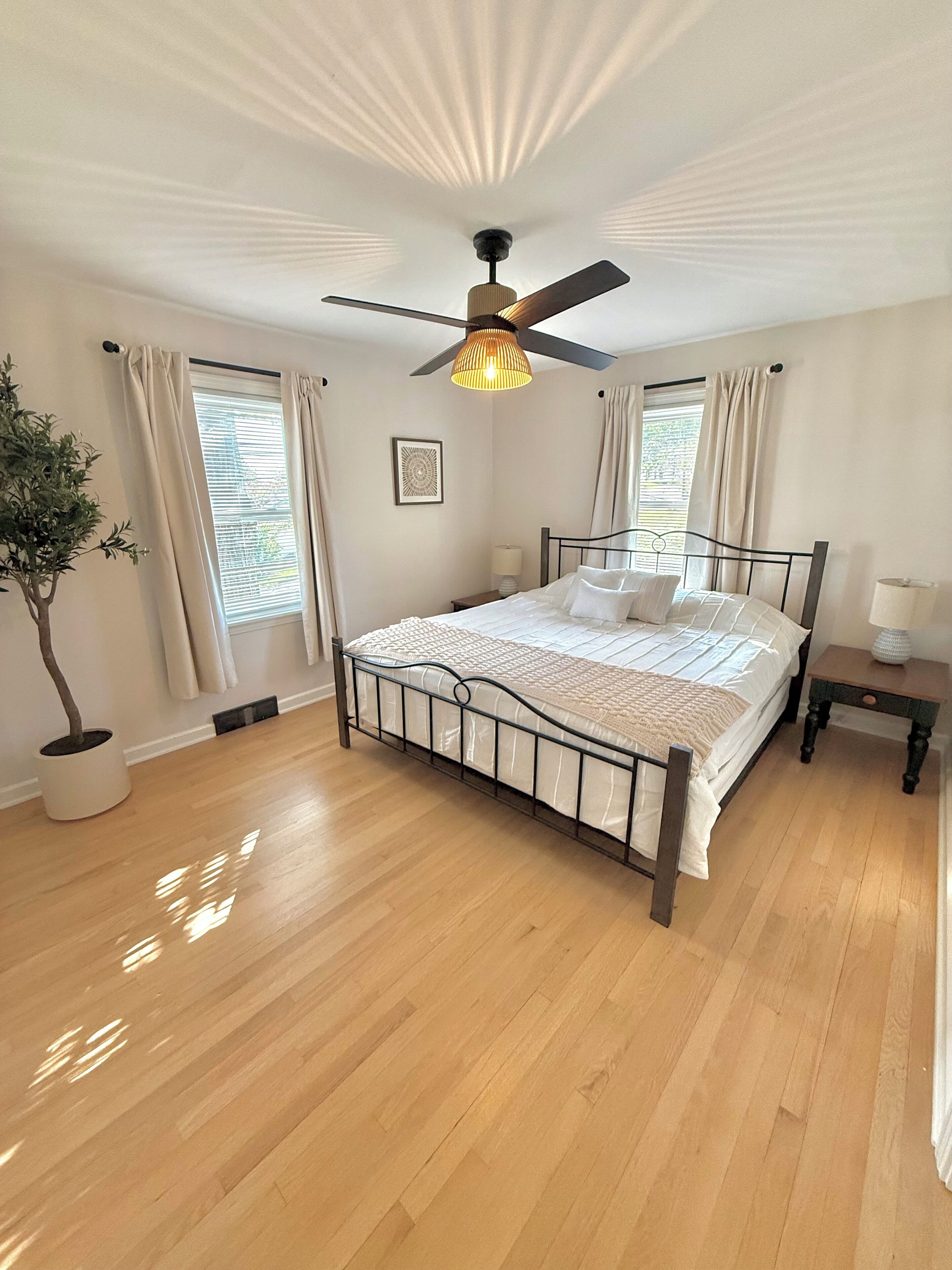 3 bedrooms, iron/ironing board, free WiFi, bed sheets