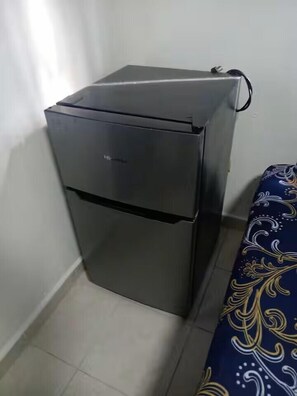 コンフォート ルーム | デスク、遮光カーテン、WiFi (無料)