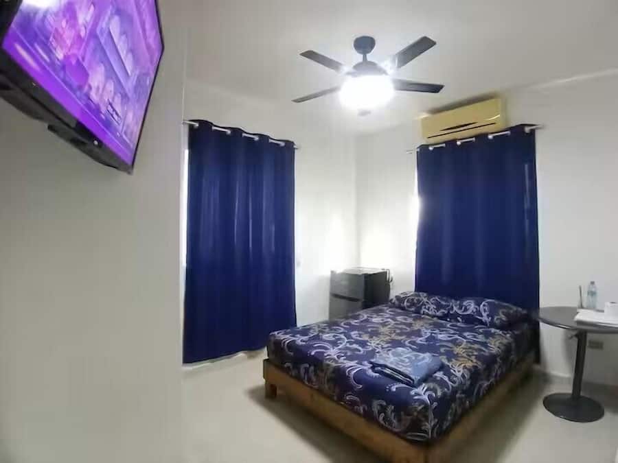 Comfort Room | Desk, blackout drapes, free WiFi