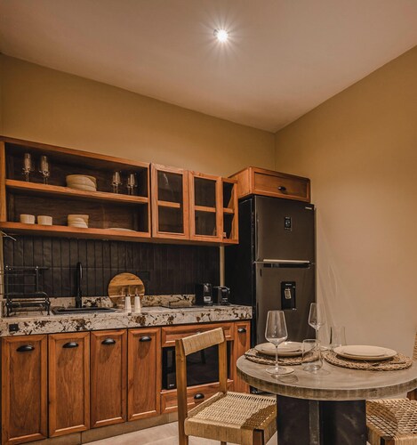 JUNAB HOUSE - APARTMENT 4