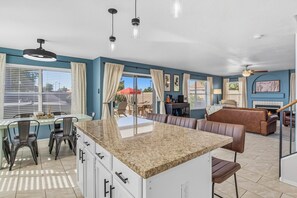 Dining - Family-Friendly Oasis : Heated Pool • Hot Tub • Fire Pit • Games • Coffee Bar (Mesa)