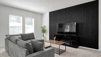 Smart TV, fireplace, table tennis