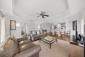 TV - Centre Court Rio, Near Disney, Perfect for Golf, Water Park (Kissimmee)
