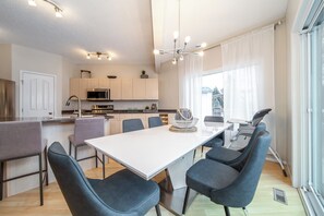 Unclassified image, 2 of 36, button - 4BR Lewis Estates Home By Henday/Whitemud, Garage/AC, Great Location, Great View (Edmonton)