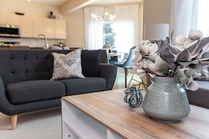 Unclassified image, 4 of 36, button - 4BR Lewis Estates Home By Henday/Whitemud, Garage/AC, Great Location, Great View (Edmonton)