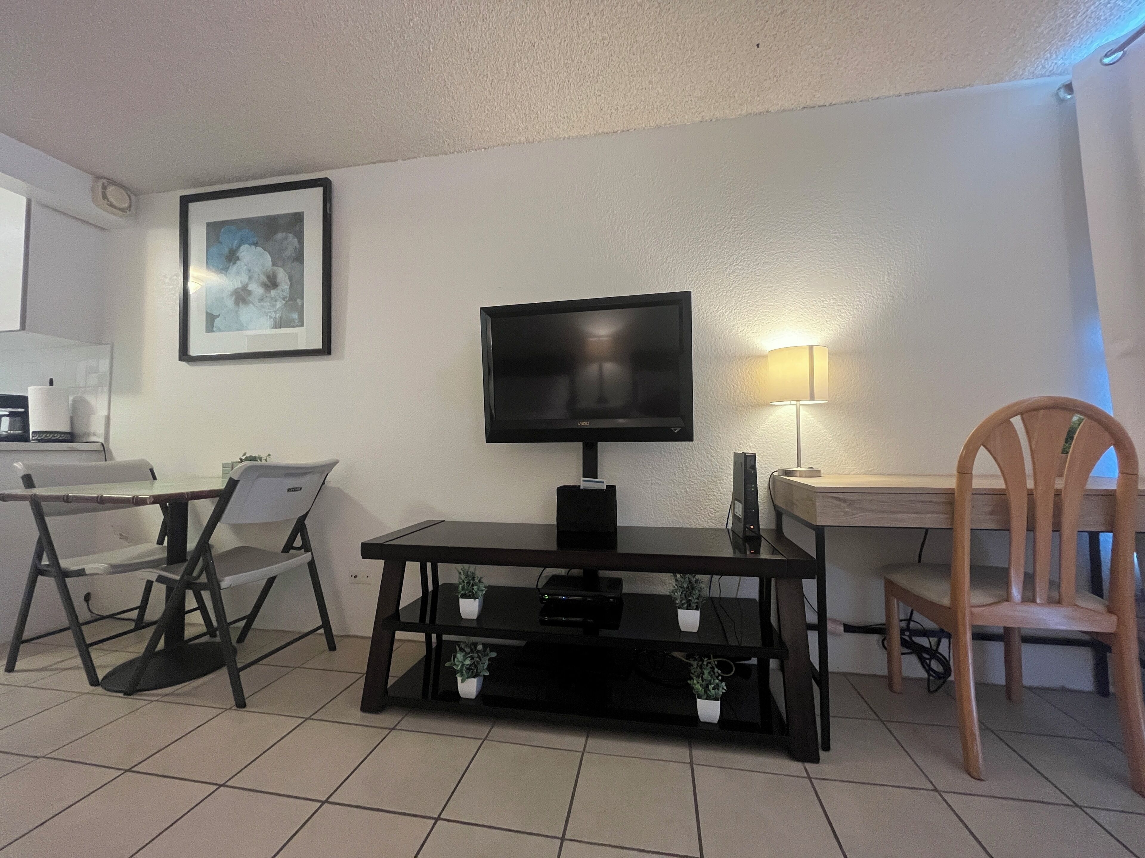 Tabla de planchar con plancha y wifi gratis 