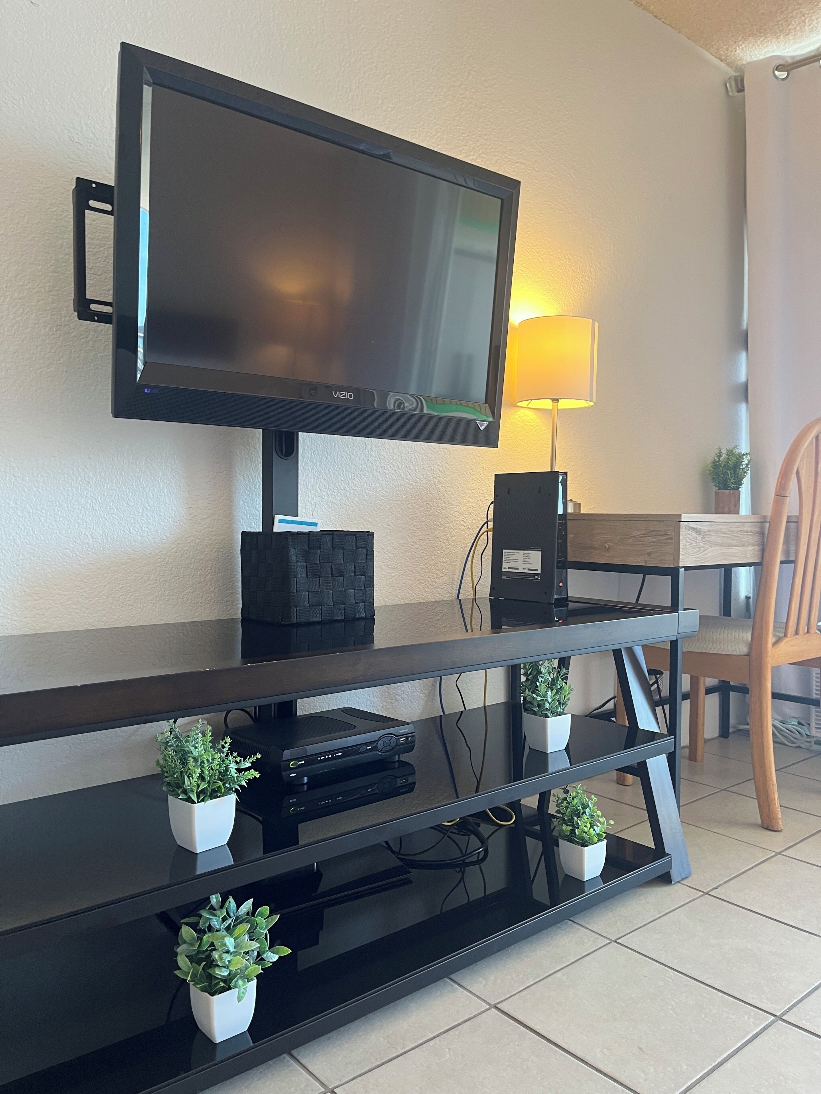 Tabla de planchar con plancha y wifi gratis 