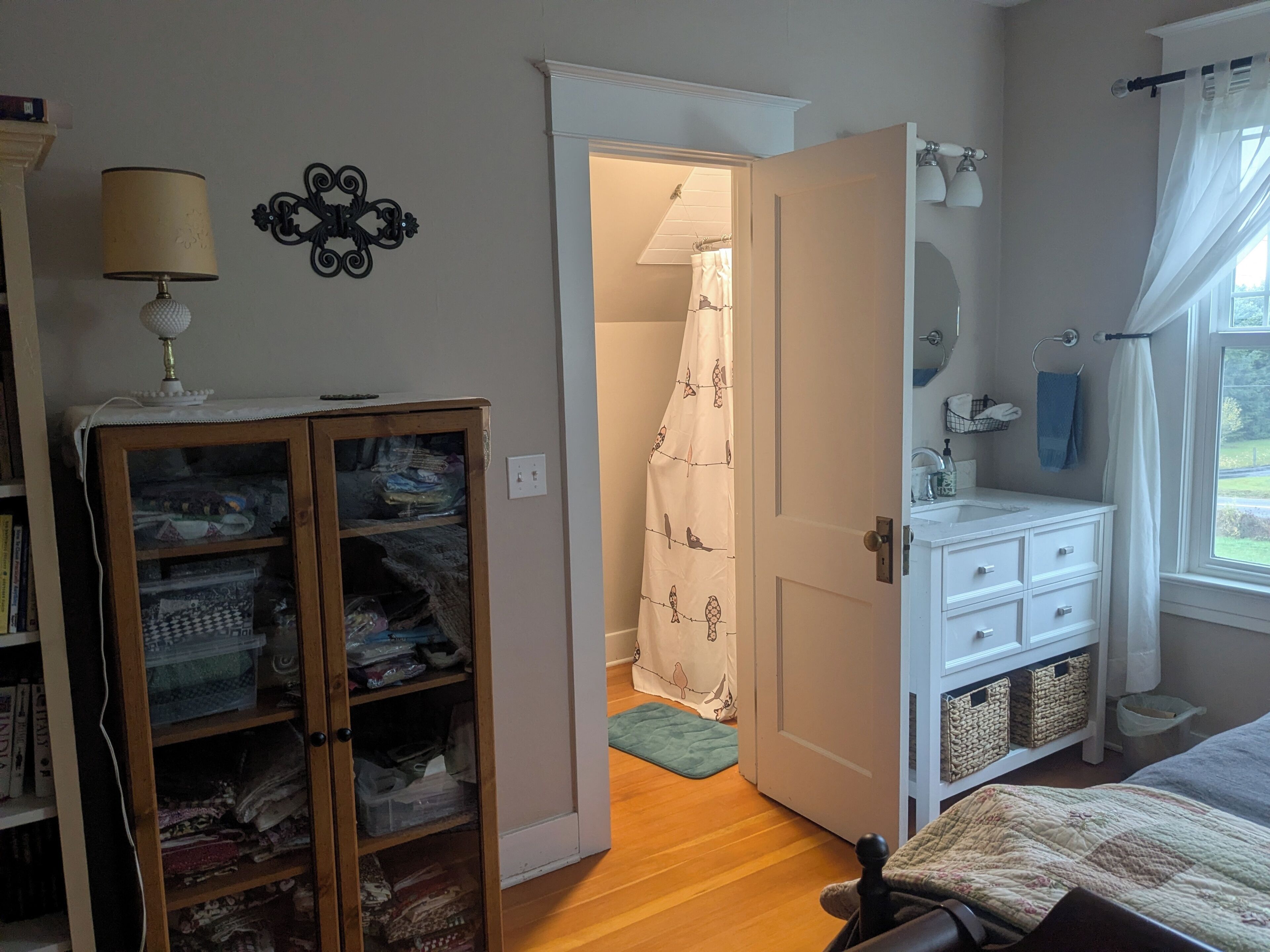 1 chambre, fer et planche à repasser, Wi-Fi, draps fournis