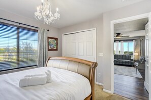 6 habitaciones, escritorio, wifi gratis y ropa de cama 