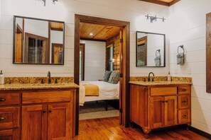 7 quartos, ferros/tábuas de passar roupa, Wi-Fi (sobretaxa)