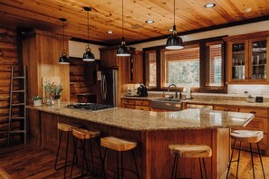 Micro-ondas, fogão, cooktop, lava-louças