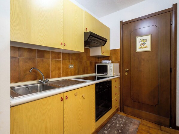 Oven